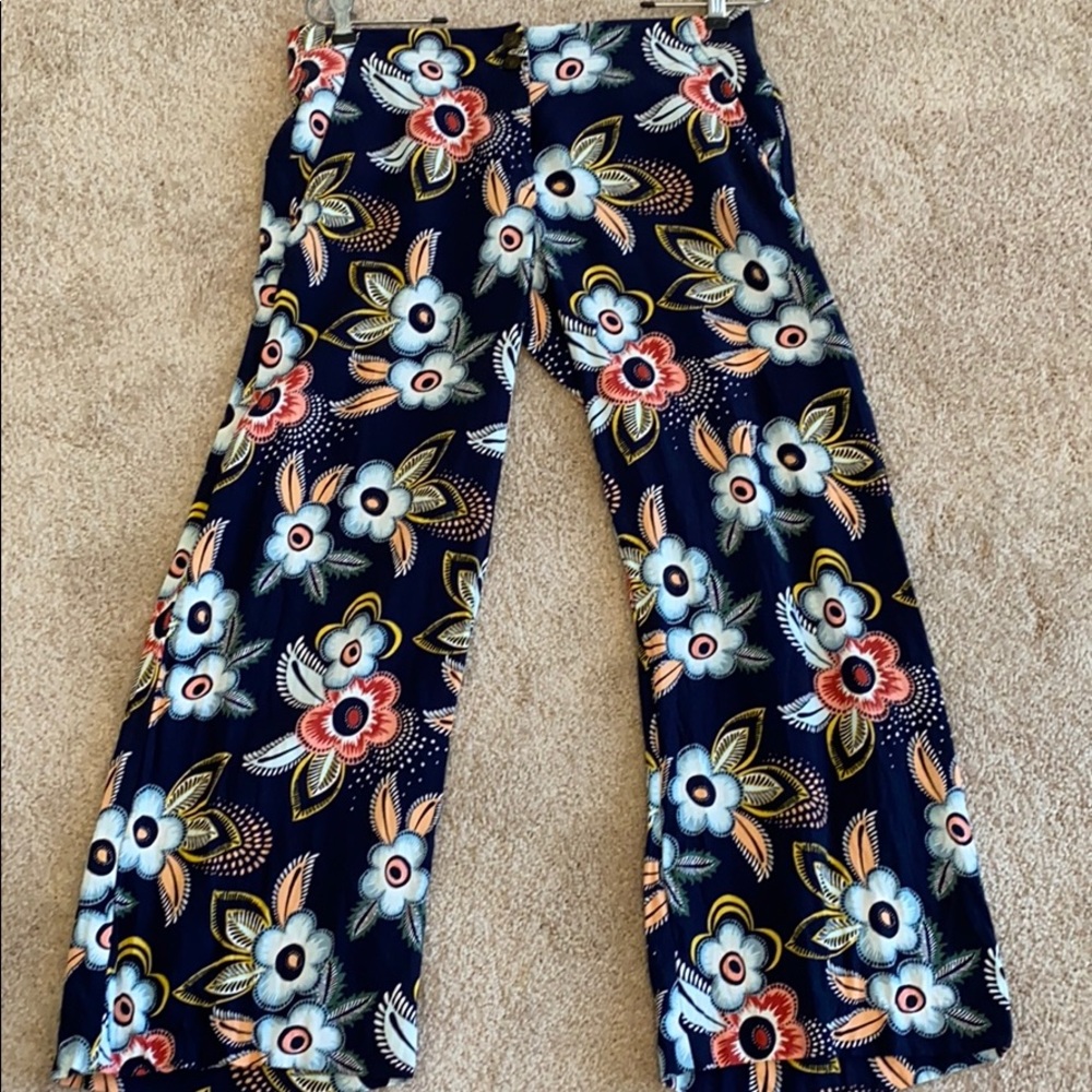 NWOT Loft Wide-Leg Crops - Size 4